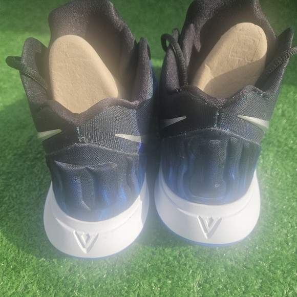 Kyrie 5 "Duke" Men's size 10 C10306-901 - Picture 6 of 10